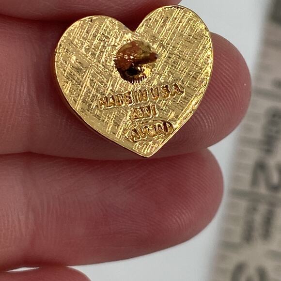 Vintage Avon American flag heart pin - Picture 5 of 5